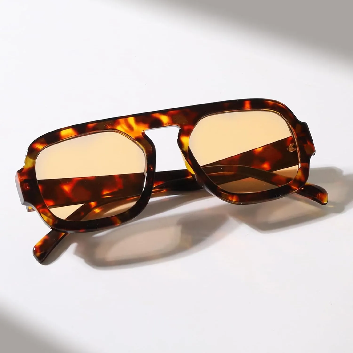 ADE WU Trendy Square Sunglasses for Women Men,Vintage Square Aviator Sunglasses Fashion 70s Inspired Stylish Flat Top Shades