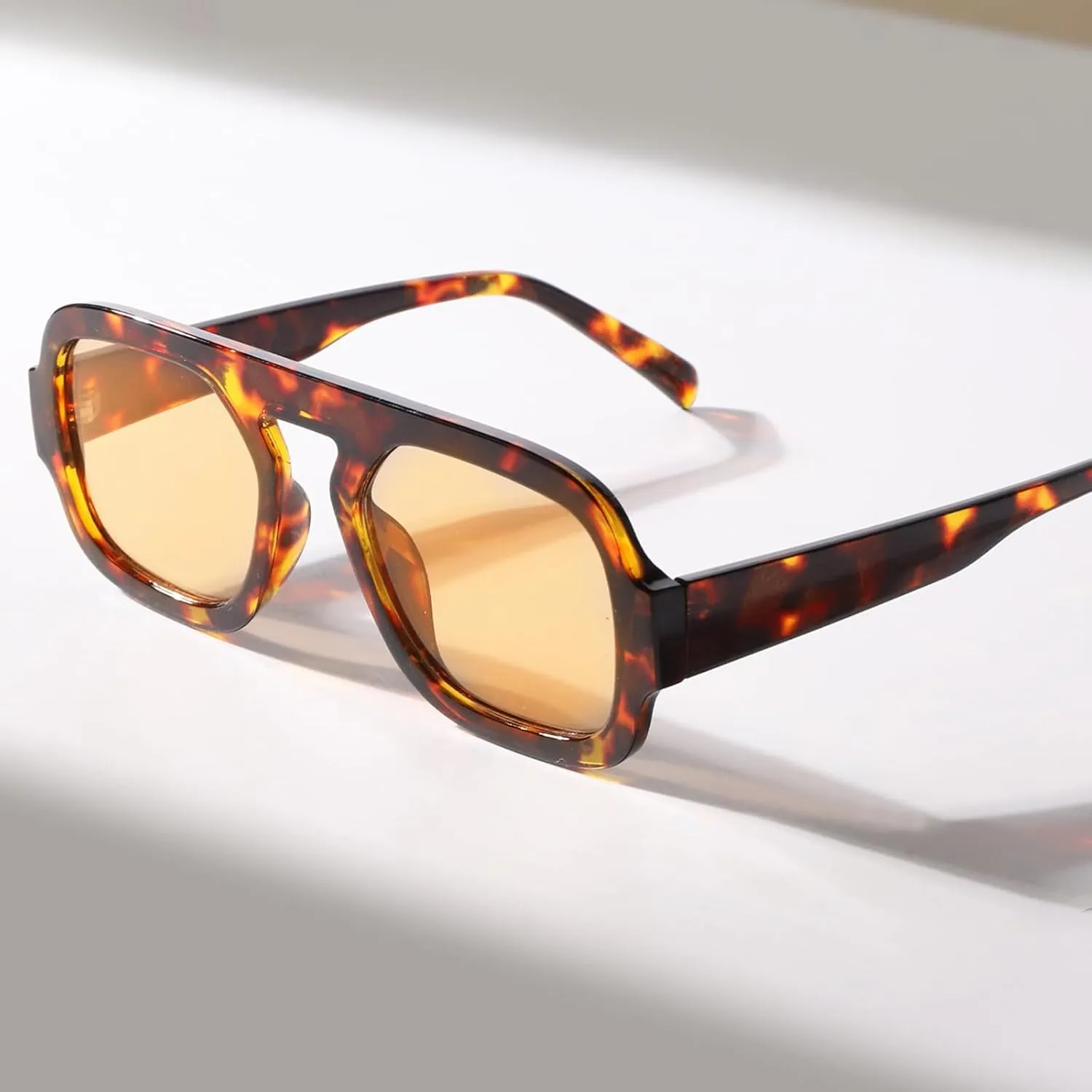 ADE WU Trendy Square Sunglasses for Women Men,Vintage Square Aviator Sunglasses Fashion 70s Inspired Stylish Flat Top Shades