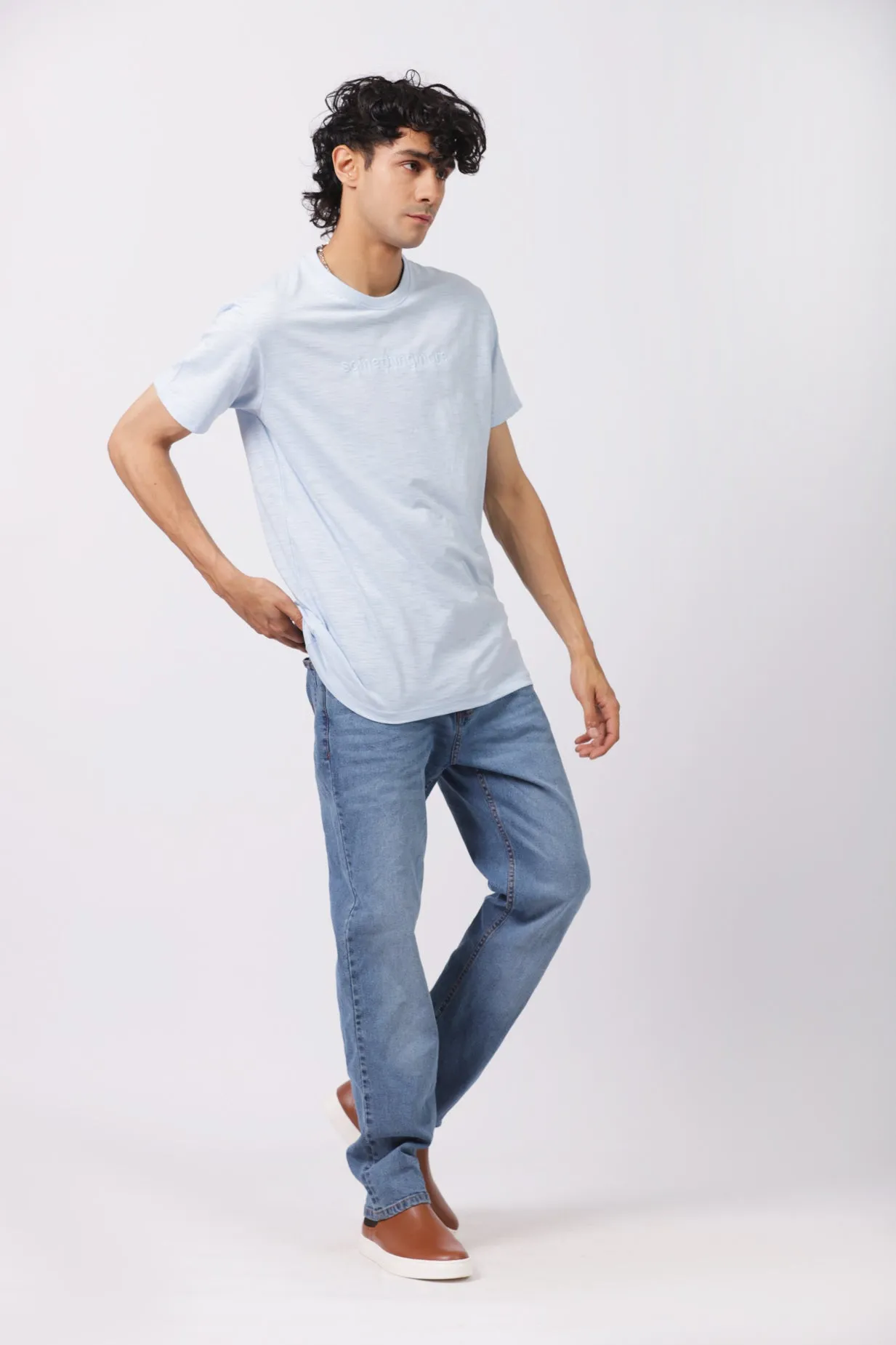 CREW NECK TEXTURED TEE