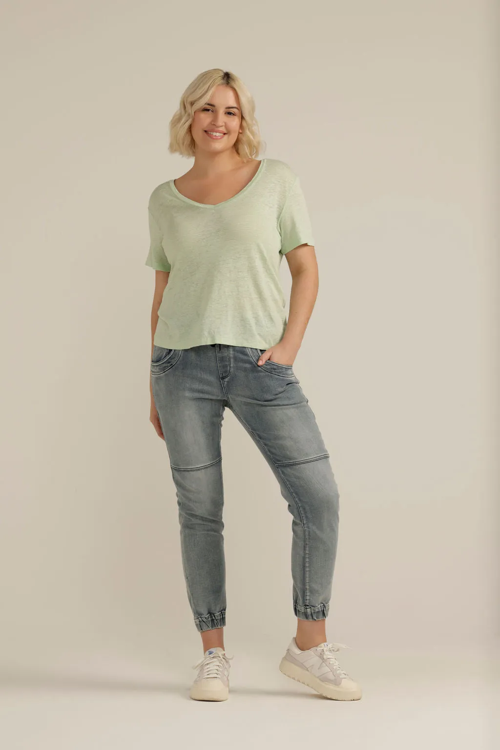 Linen V Neck Tee Soft Green