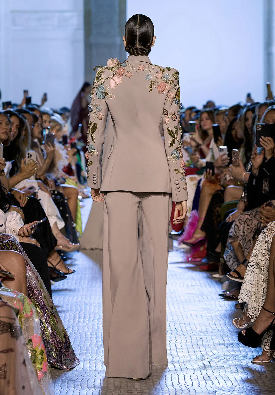 Look 14